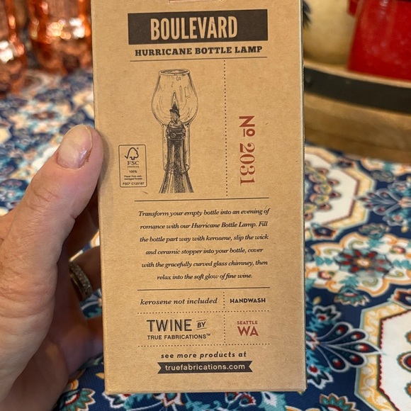 New in Box - Boulevard Hurricane Bottle Lamp - Clear Glass - Picture 3 of 4